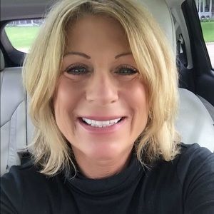 Meet your Posher, Annette