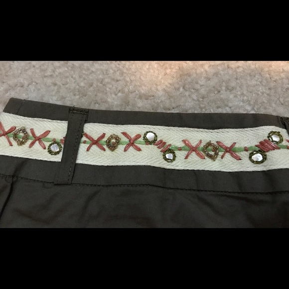 Woman's Kookai Capri pants. - Picture 3 of 5