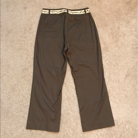 Woman's Kookai Capri pants. - Picture 4 of 5