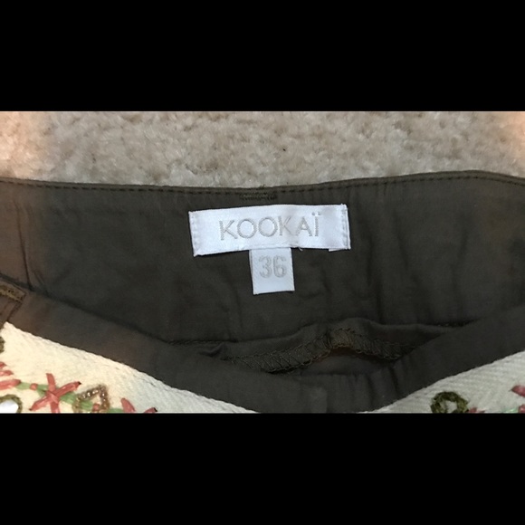 Woman's Kookai Capri pants. - Picture 5 of 5