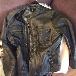 Almost new lucky brand leather jacket.