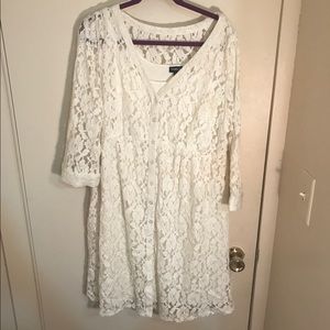 Lace mid sleeve dress
