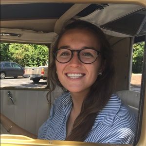 Meet your Posher, Hayley