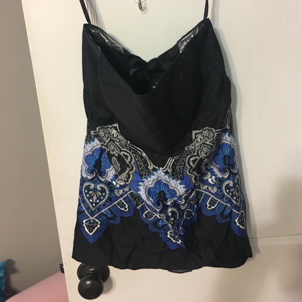 Strapless top