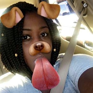 Meet your Posher, Jenelle