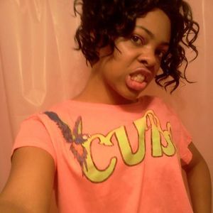 Meet your Posher, Leah