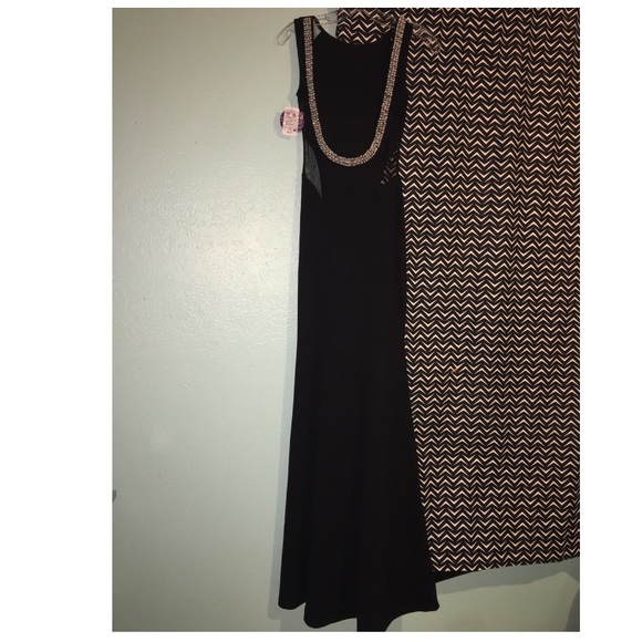 Windsor Dress - Picture 2 of 5