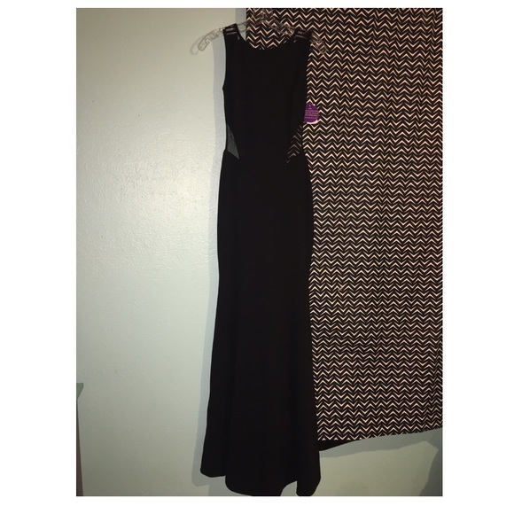 Windsor Dress - Picture 3 of 5