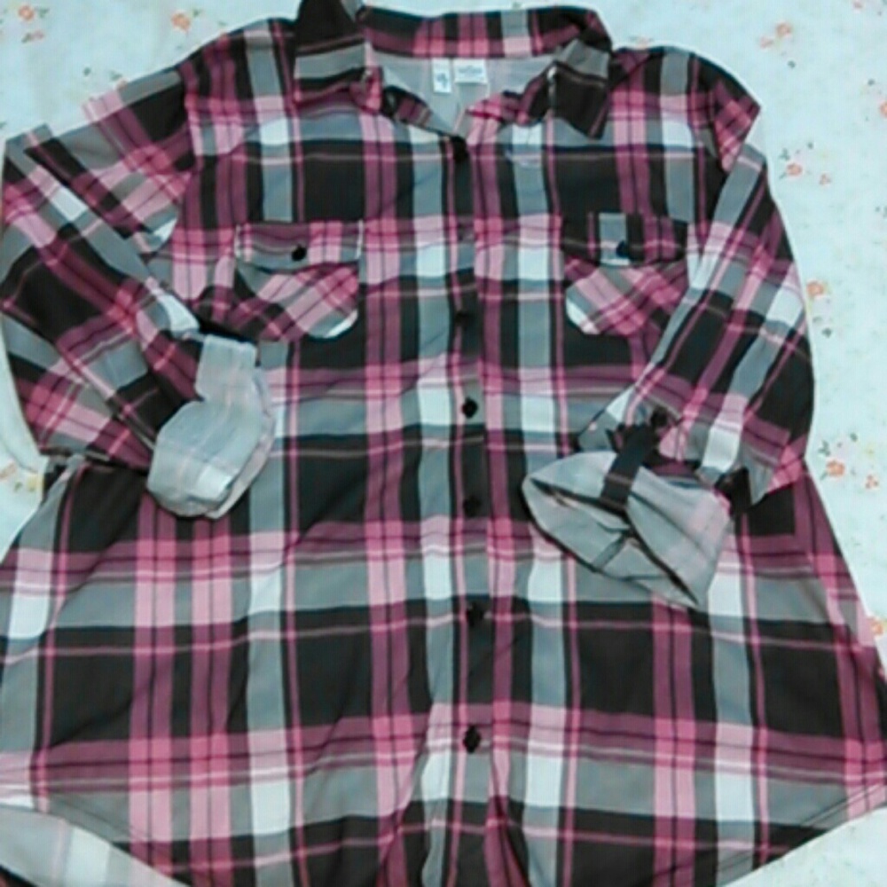 Essenza Mid sleeve blouse