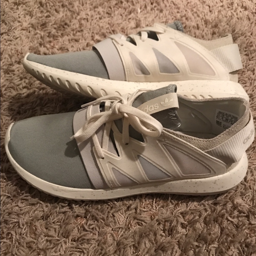 Adidas "tubular"