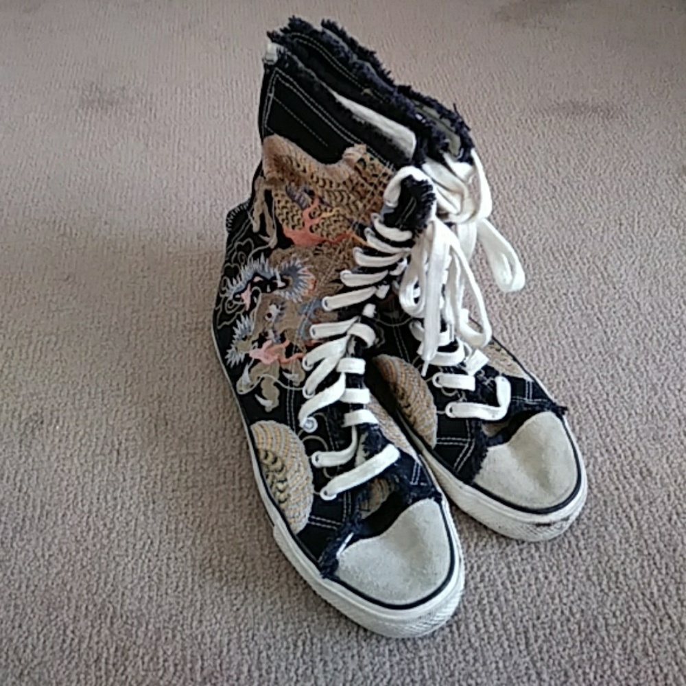 Rare Biya high top embroidered dragon sneakers