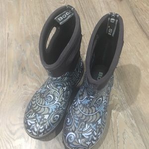Boggs women's boots