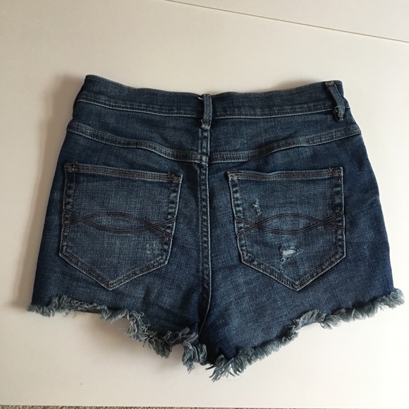 DISTRESSED HIGH RISE SHORTS - Picture 2 of 2