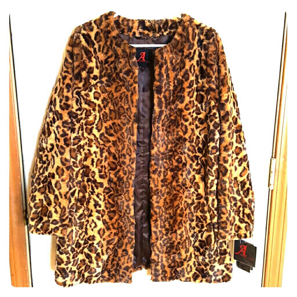 NWT Adrienne Landau Faux Fur Coat