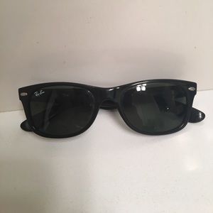 Ray-Ban wayfarer
