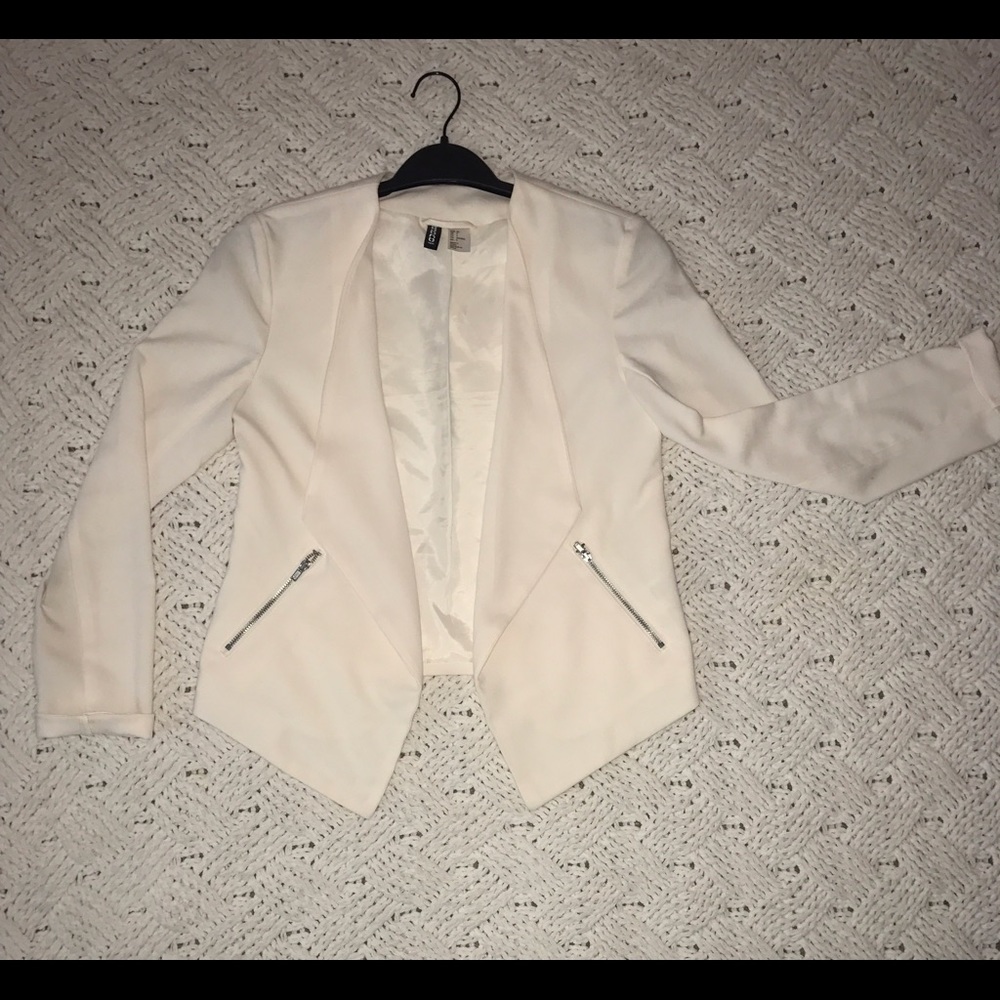 H&M brand new off white peach-cream blazer