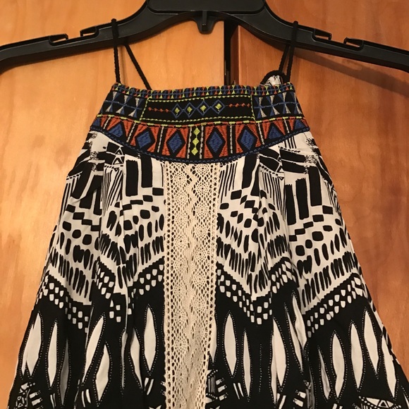 NWT Tribal Tank - Picture 2 of 4
