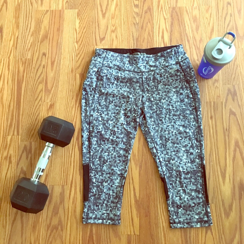 AVIA Athletic Capris