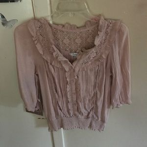 cute blouse.