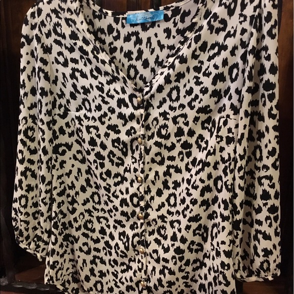 Animal Pattern Blouse - Picture 1 of 3