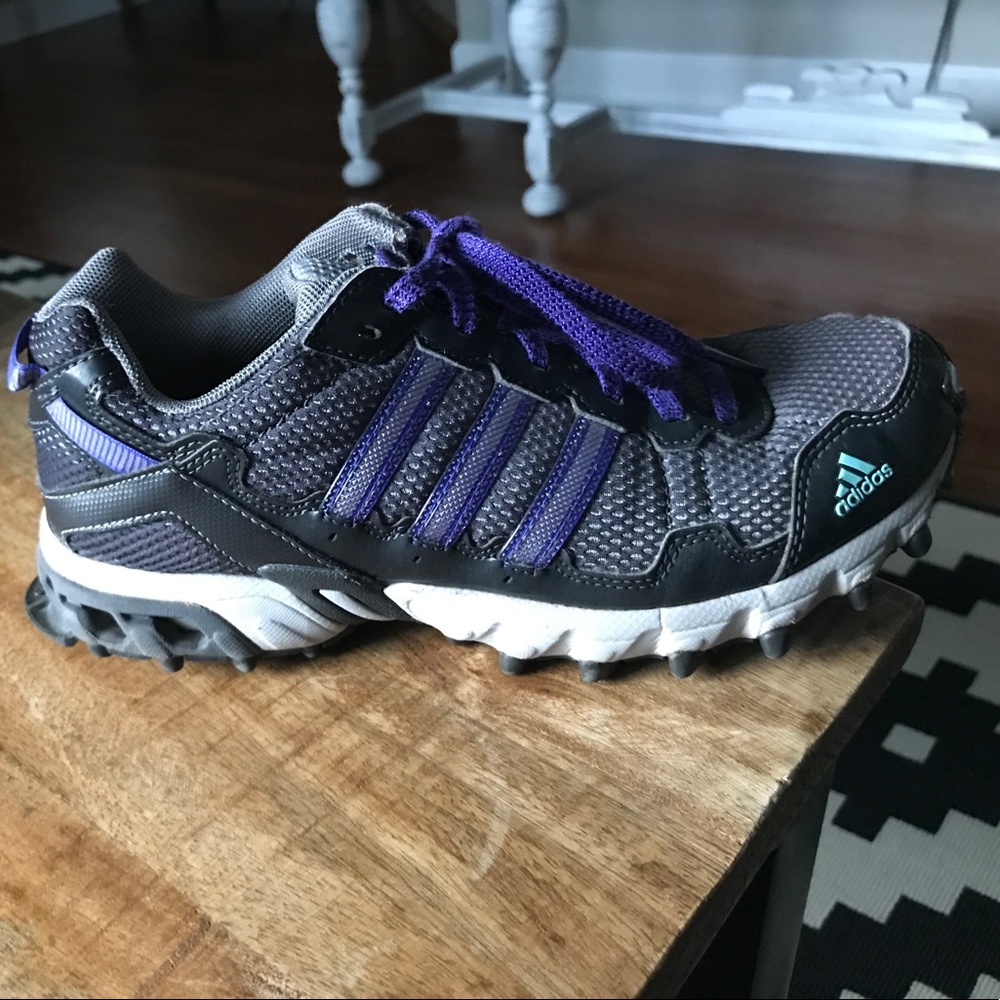 Adidas tennis shoes