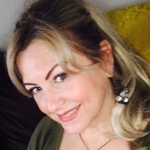 Meet your Posher, Deb