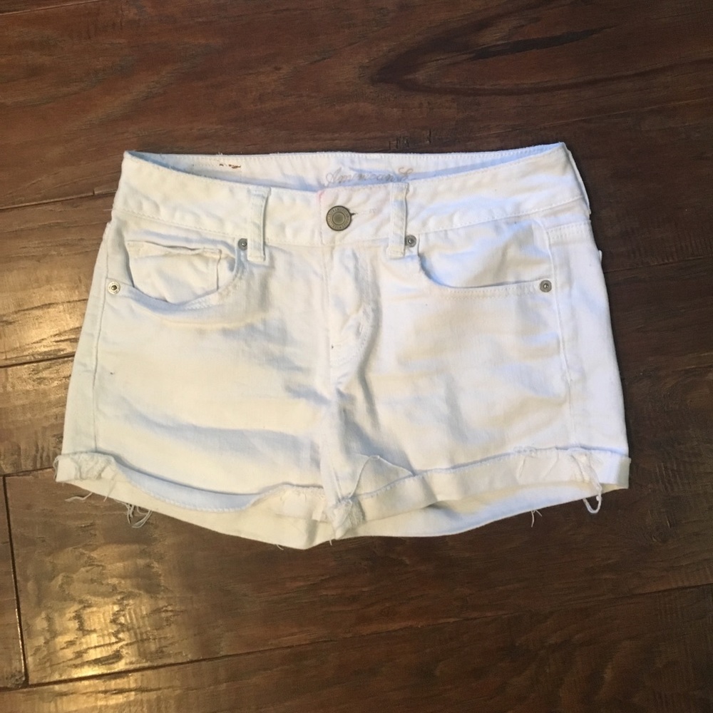 White American Eagle Stretch shorts