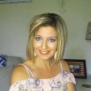 Meet your Posher, Lindsey