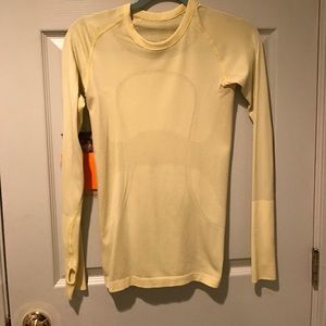 Lululemon long sleeve shirt