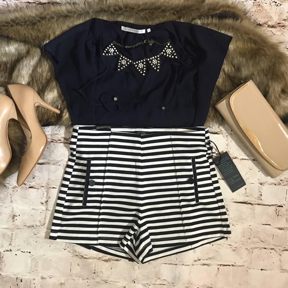 ⚡️Sale⚡️Navy & White High Waisted Stretch Shorts