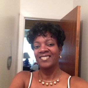 Meet your Posher, Angelia