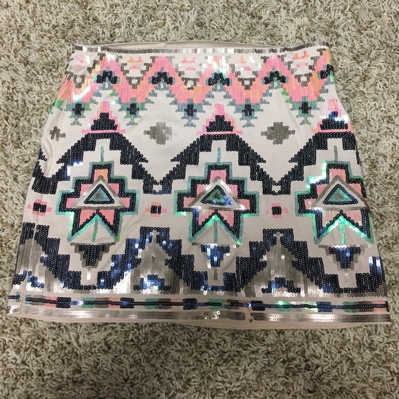 Express Dresses & Skirts - Express Aztec Skirt Express Dresses & Skirts - Express Aztec Skirt