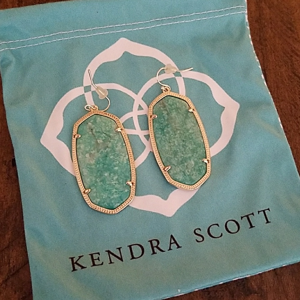 Kendra Scott Danielle Earrings