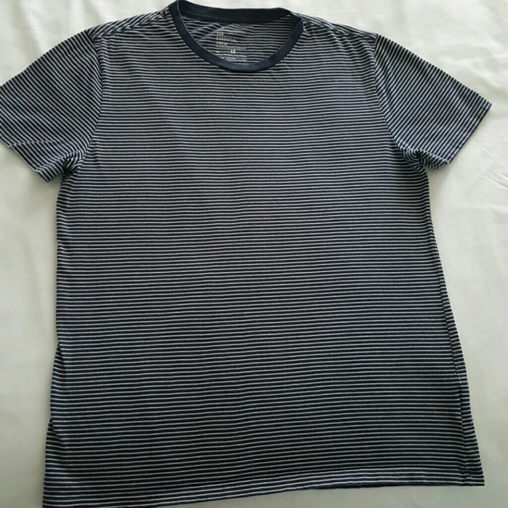 Gap T-shirt Navy w/ white  stripes
