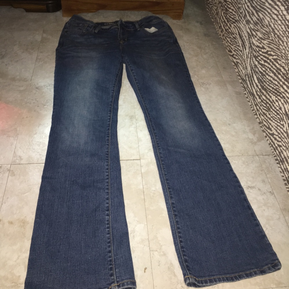 Old navy original mid-rise jeans.