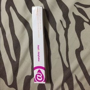 Mary Kay lip crayon