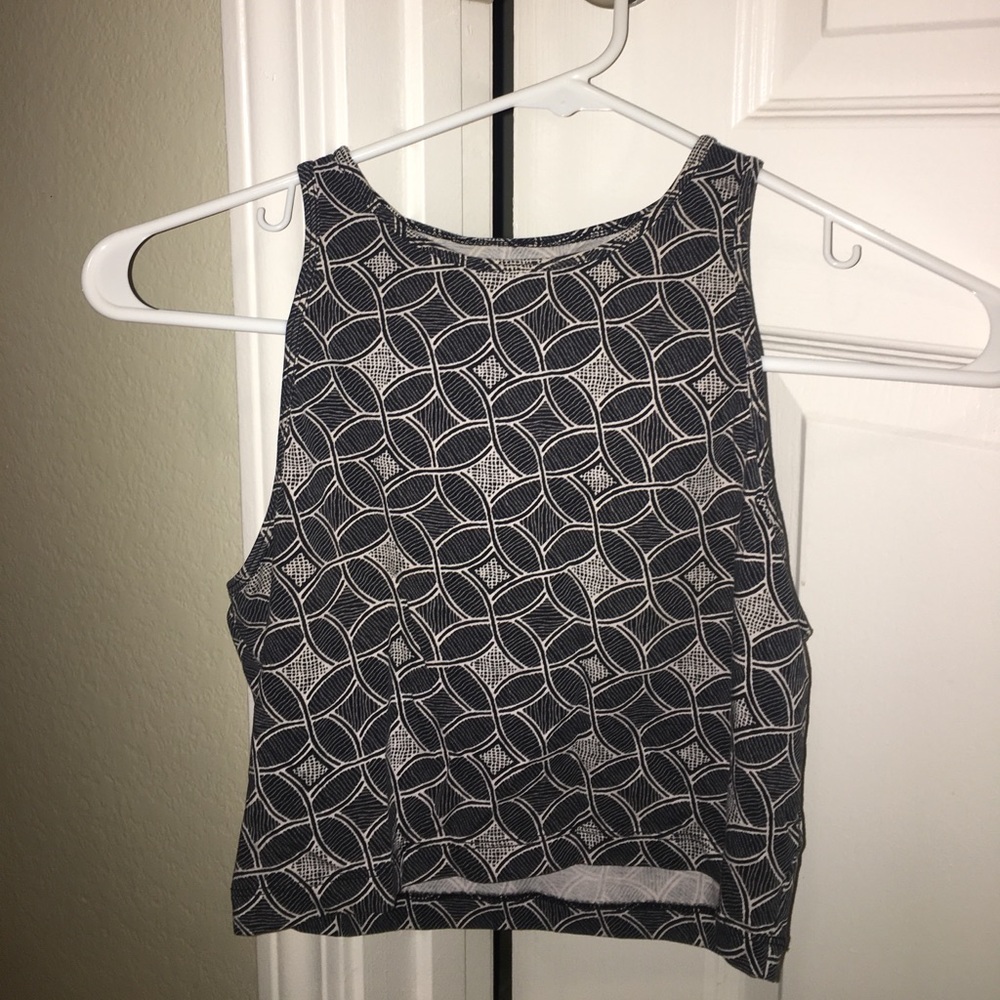Crop top