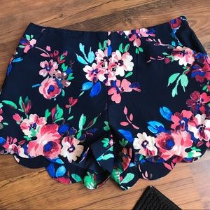 Navy Boutique shorts size L
