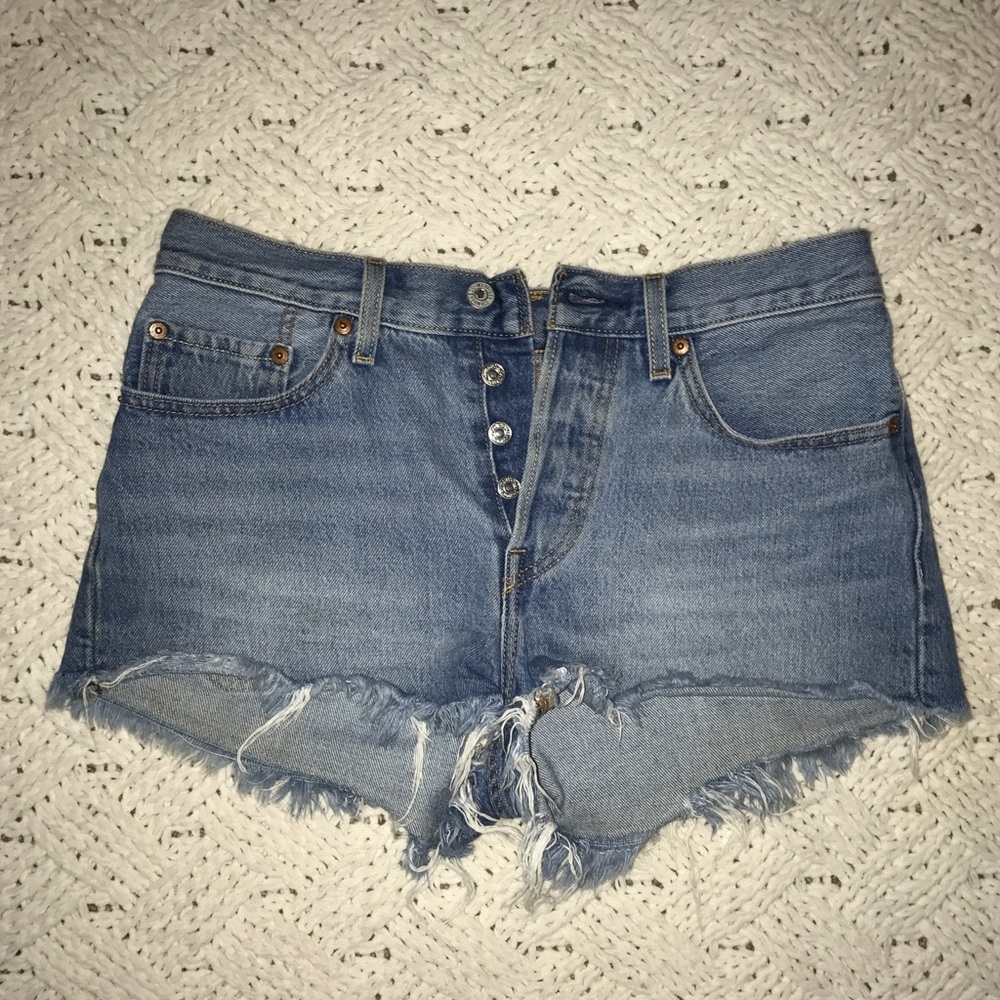 Levi's 501 high waisted shorts