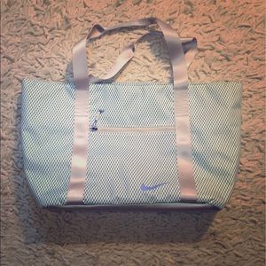 New condition Nike Yoga/Gym/laptop bag