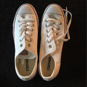 White Converse All-Star Chuck Taylors