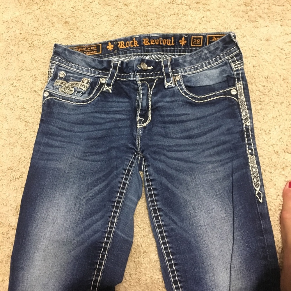 Rock revival buckle jeans