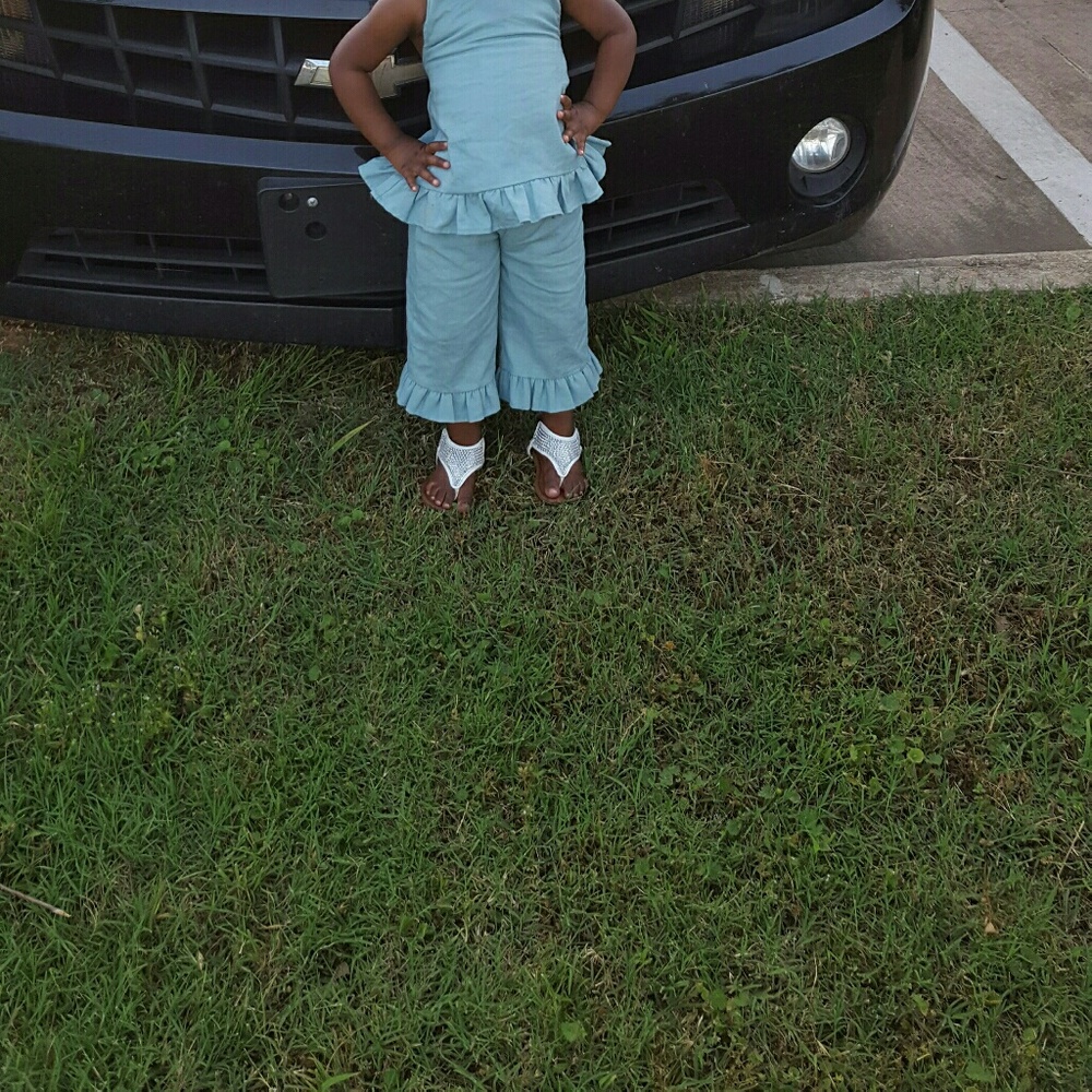 2 pc set worn a few times in great shape