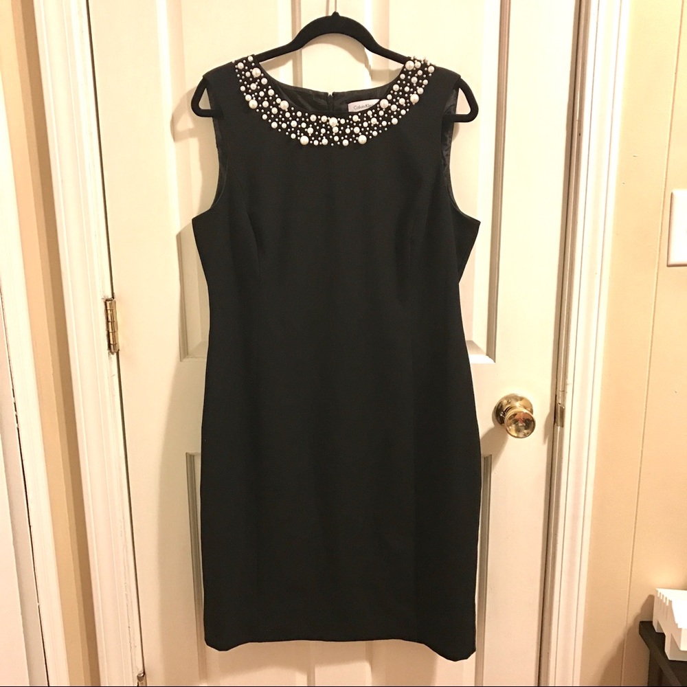 💕beautiful Calvin Klein pearl dress