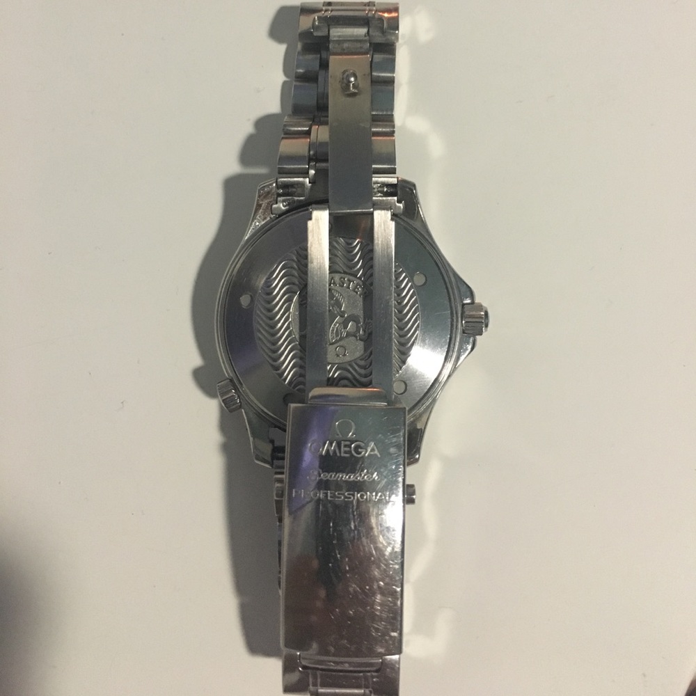 Original Omega Seamaster Certified by Omega store - Picture 2 of 3