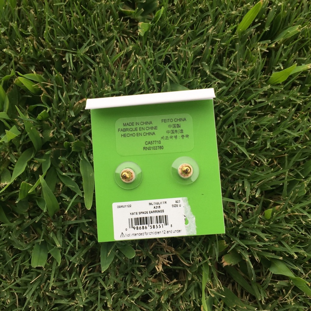 1 LEFT! Kate ♠️ New York Glitter Studs - Picture 3 of 3