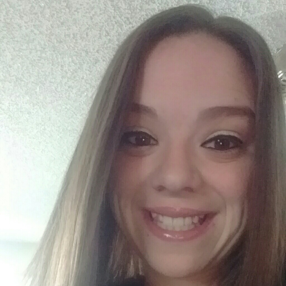 Meet your Posher, Juanita