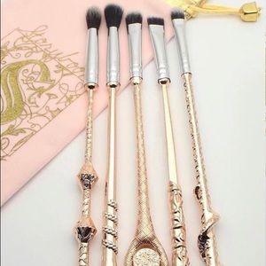 NWT Storybook Cosmetics makeup wands/brushes