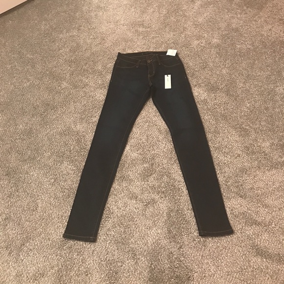 NWT Dark Wash Skinny Jeans - Picture 2 of 3