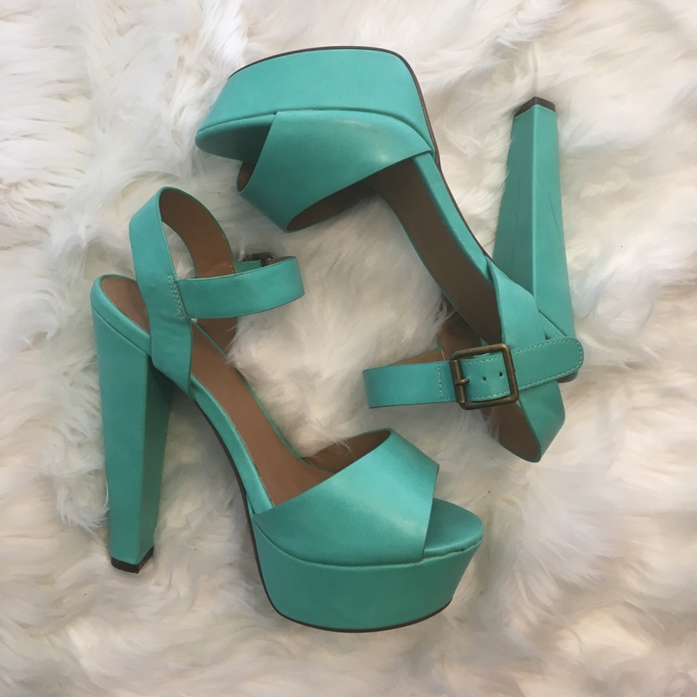 Aqua Heels